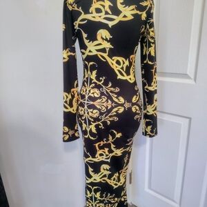 Elegant Black and Gold Women's Dress Thigh Spilt